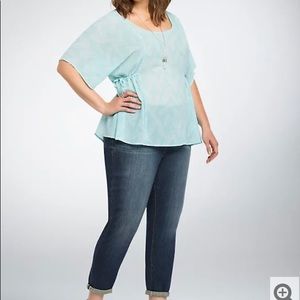 Torrid NWT size 5 beautiful top